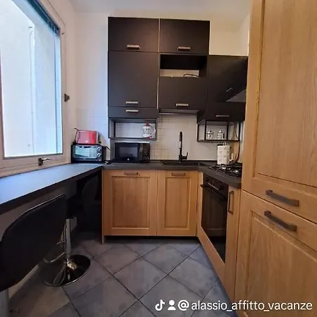 Casa Di Patty Ad A 20 Metri Dal Mare Lägenhet Alassio