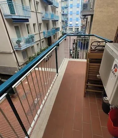Casa Di Patty Ad A 20 Metri Dal Mare Lägenhet Alassio