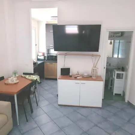Casa Di Patty Ad A 20 Metri Dal Mare * 阿拉西奥